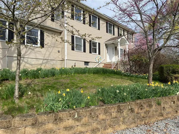 $629,000 | 71 4 Corners Road, Warwick, NY 10990