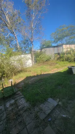 $1,795 | 12018 Sandpiper Road, Angleton, TX 77515