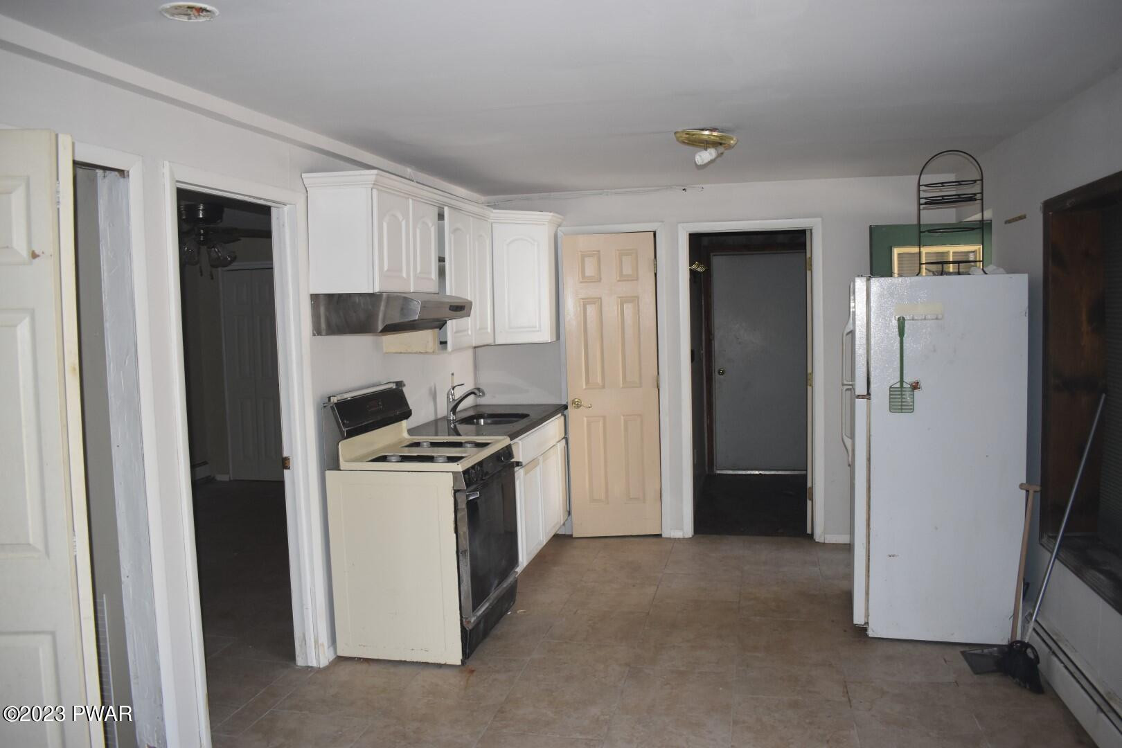 101 Onandaga Road Shohola, PA 18458 - Photo 17 of 22