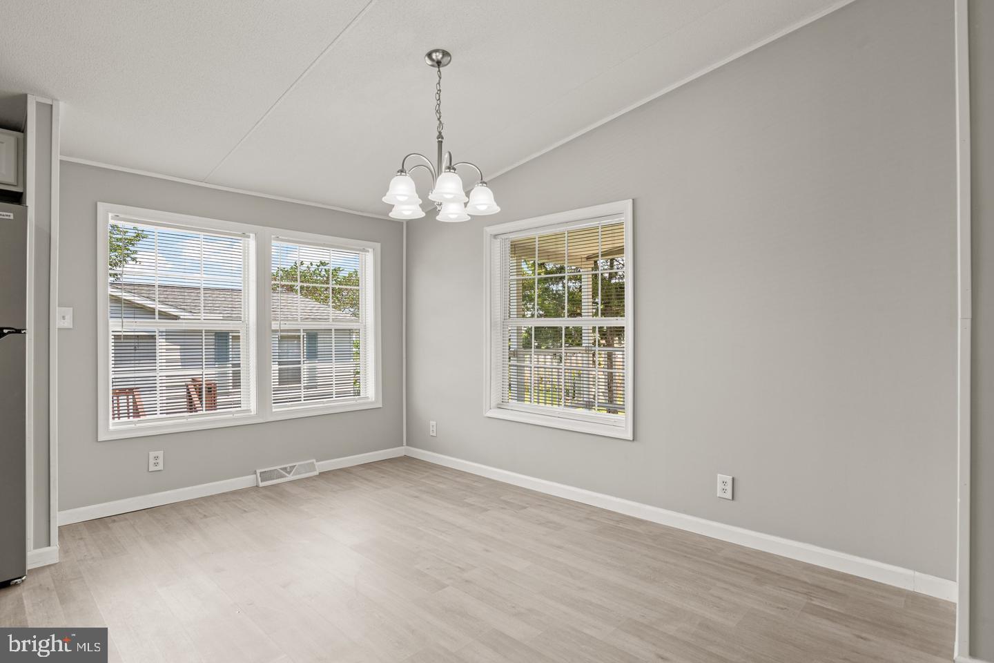 300 Dean Street Elizabethtown, PA 17022 - Photo 10 of 32 Dining Area
