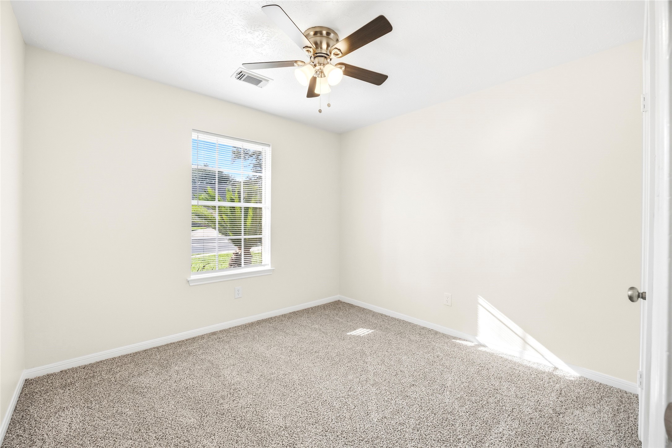 11014 Rippling Fields Court Houston, TX 77064 - Photo 16 of 37