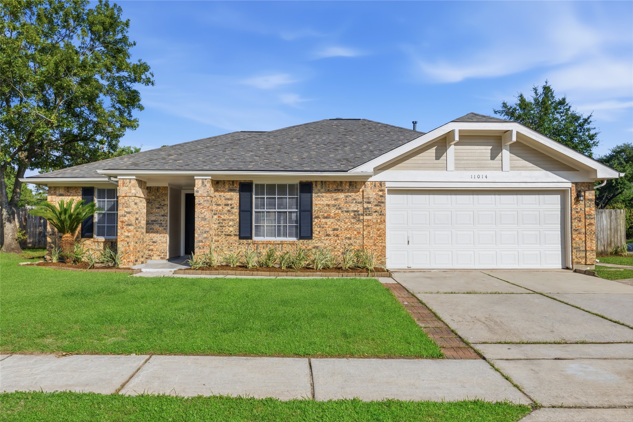 11014 Rippling Fields Court Houston, TX 77064 - Photo 4 of 37