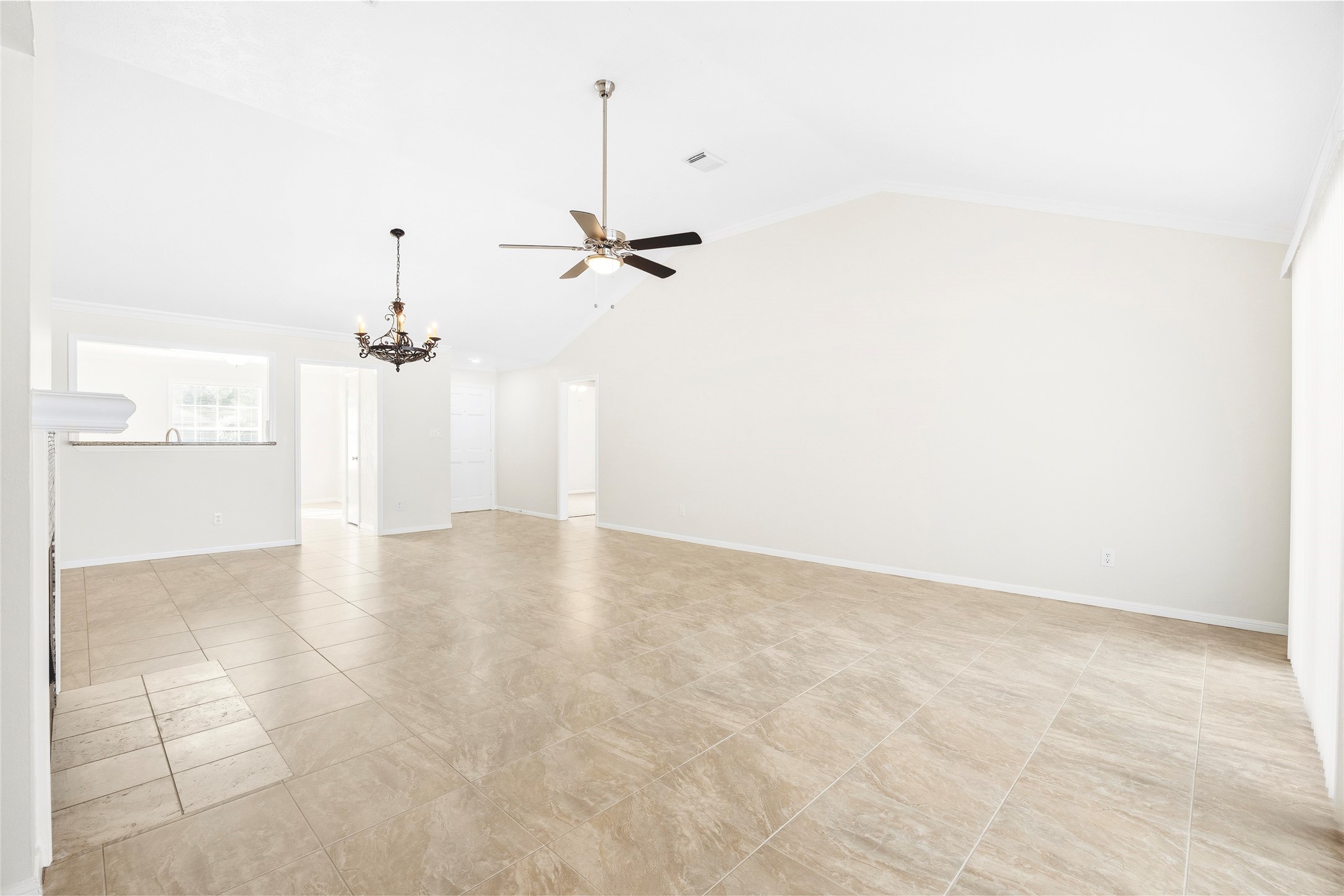 11014 Rippling Fields Court Houston, TX 77064 - Photo 9 of 37