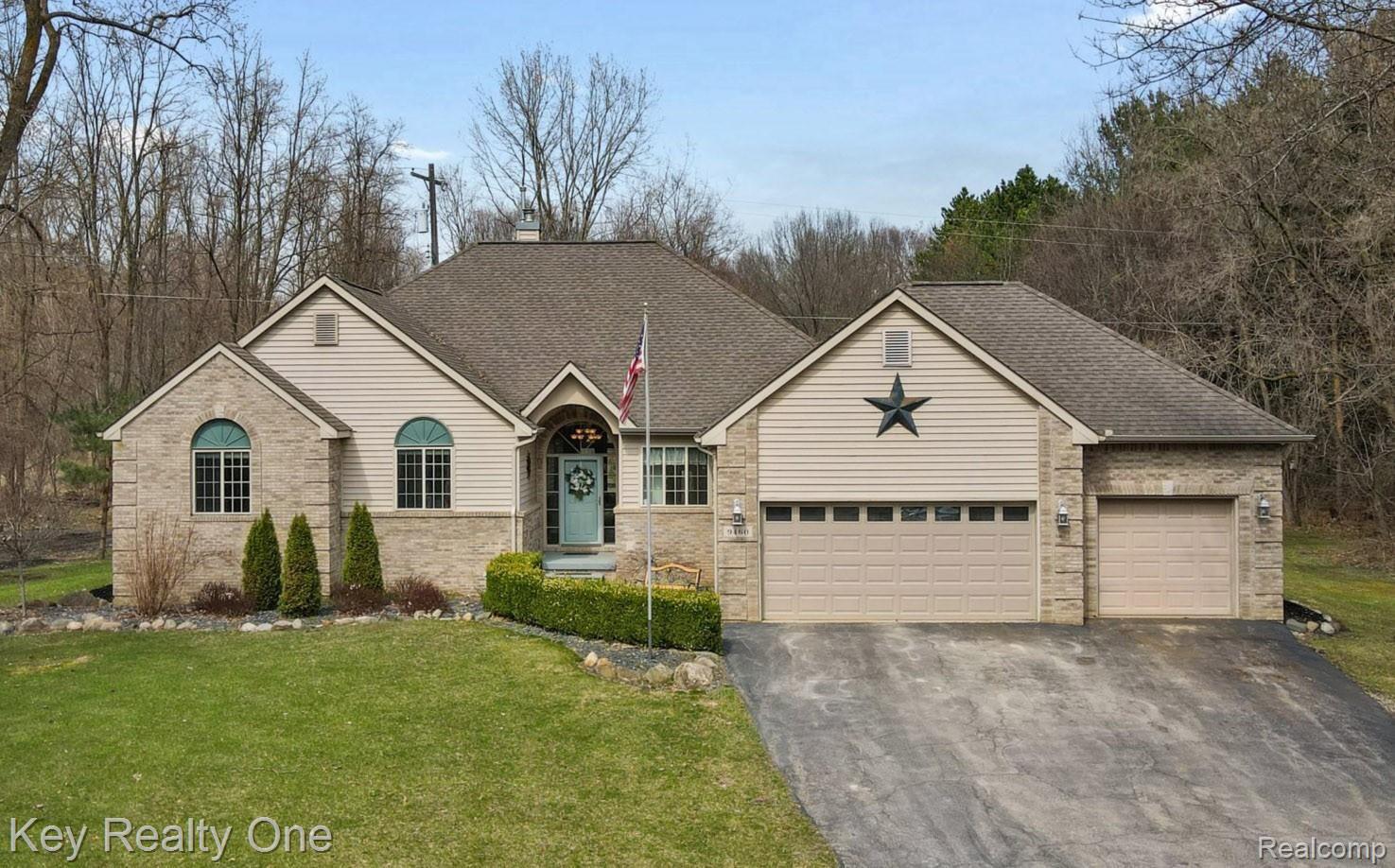 9460 Rattalee Lake Road Clarkston, MI 48348 - Photo 1 of 41 Front View.jpg