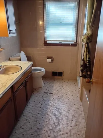 $379,900 | 51 Allen Avenue, North Providence, RI 02911