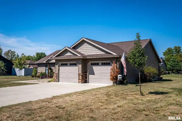 $336,900 | 1205 Wildflower Lane, Herrin, IL 62948