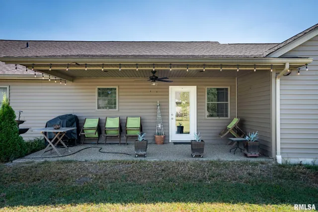 $336,900 | 1205 Wildflower Lane, Herrin, IL 62948