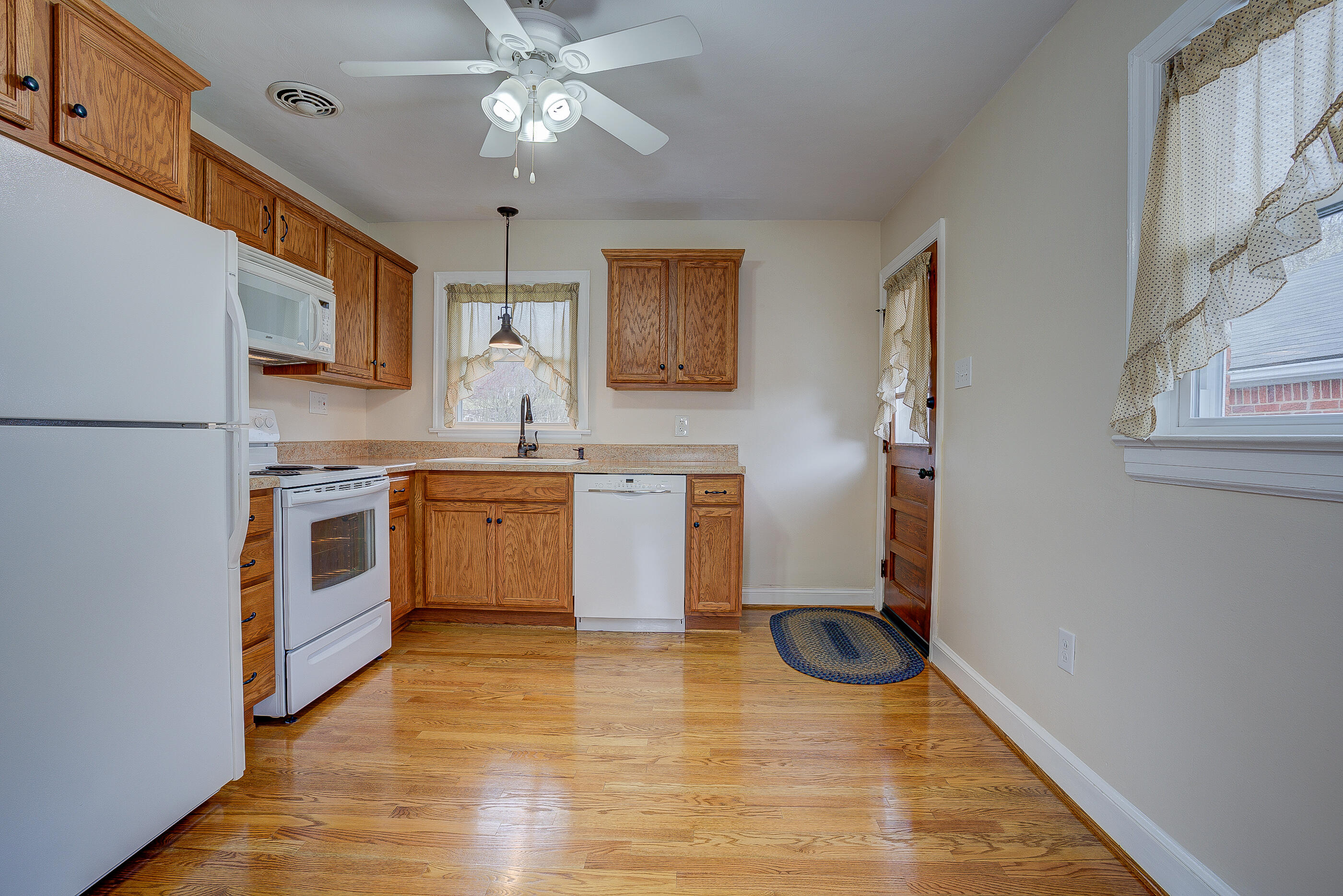 6506 Laban Road Roanoke, VA 24019 - Photo 25 of 36 88