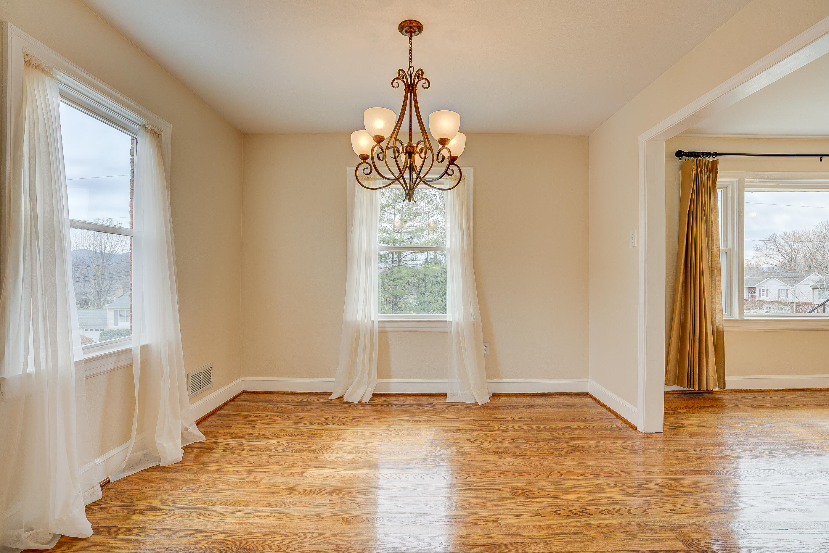 6506 Laban Road Roanoke, VA 24019 - Photo 30 of 36 99