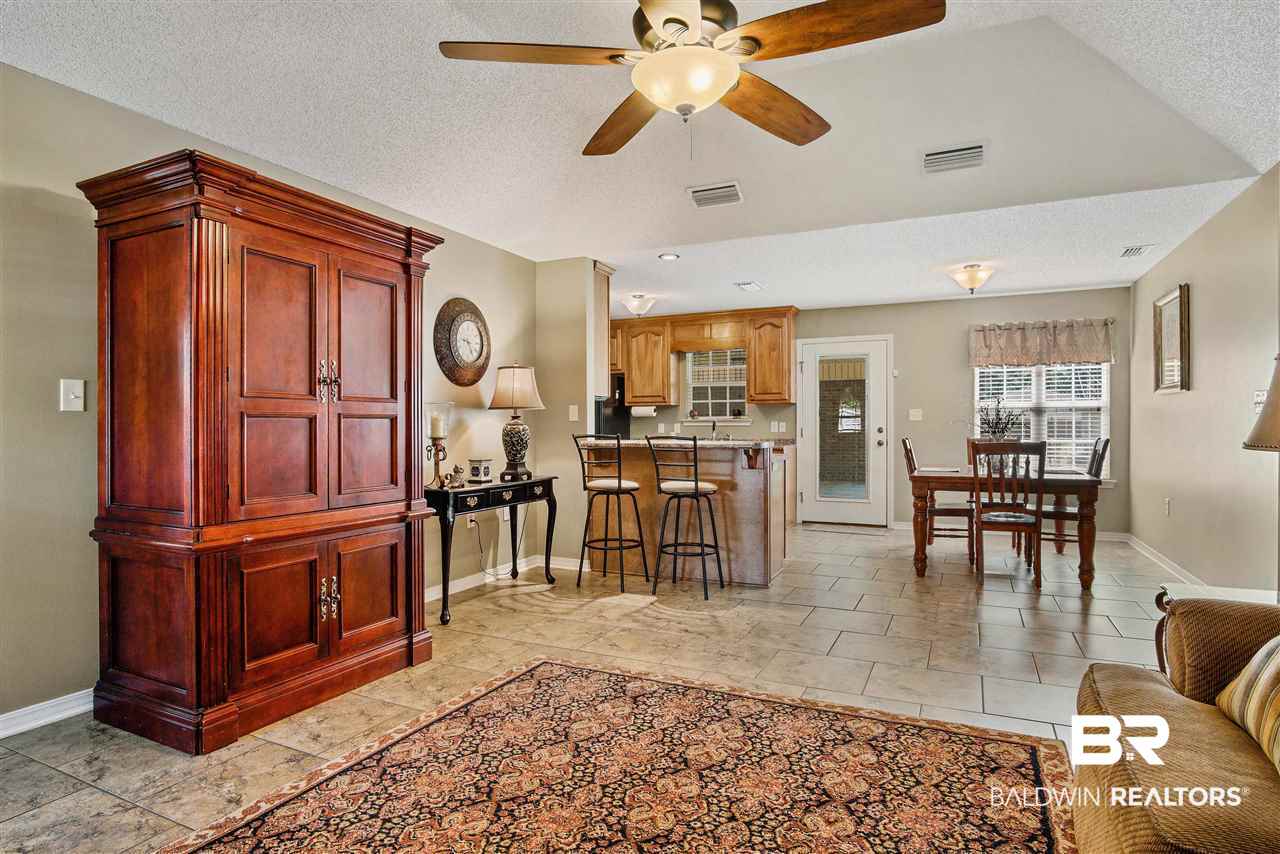 257 Carnation Street Mobile, AL 36609 - Photo 8 of 33