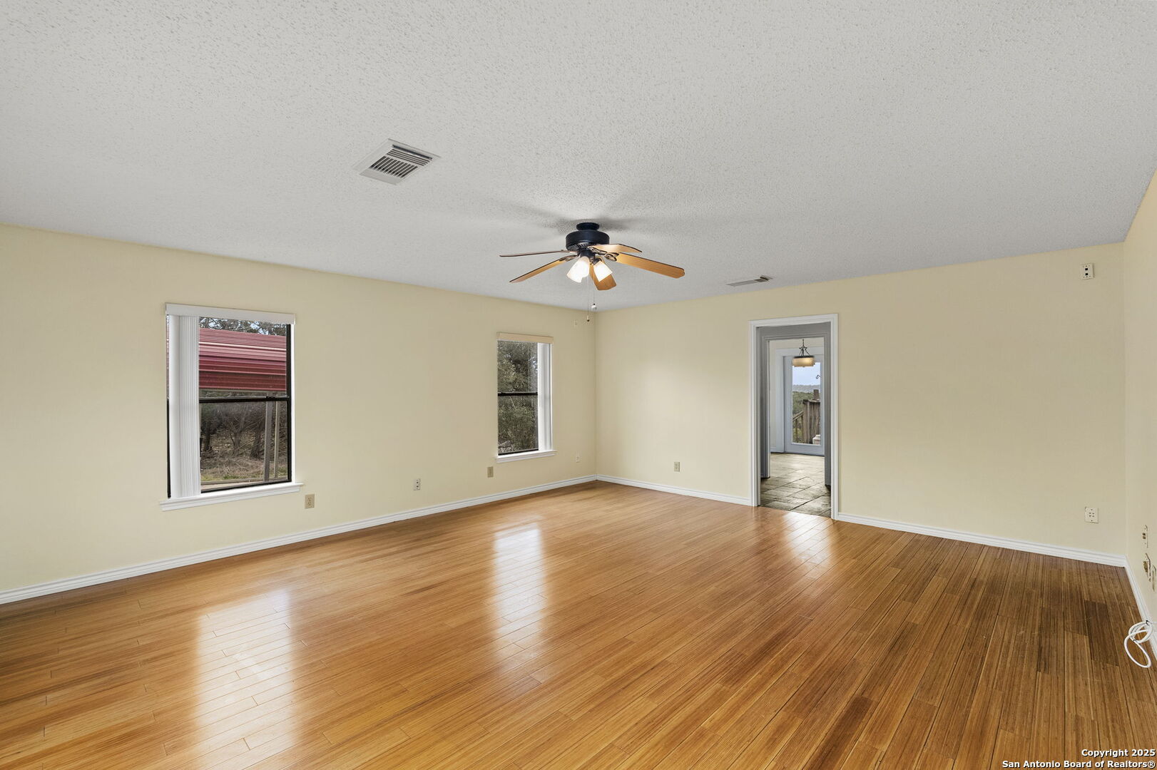 178 Timber Hill Pipe Creek, TX 78063 - Photo 17 of 47