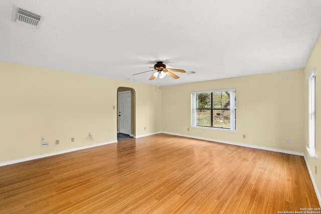 $490,000 | 178 Timber Hill, Pipe Creek, TX 78063