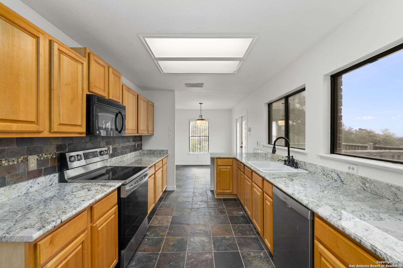 178 Timber Hill Pipe Creek, TX 78063 - Photo 21 of 47