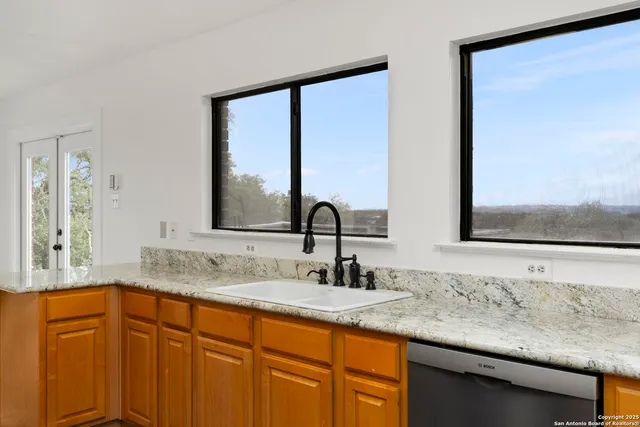 $490,000 | 178 Timber Hill, Pipe Creek, TX 78063