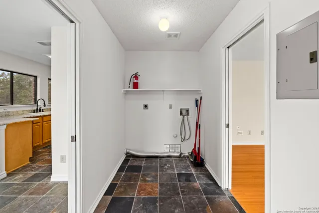 $490,000 | 178 Timber Hill, Pipe Creek, TX 78063