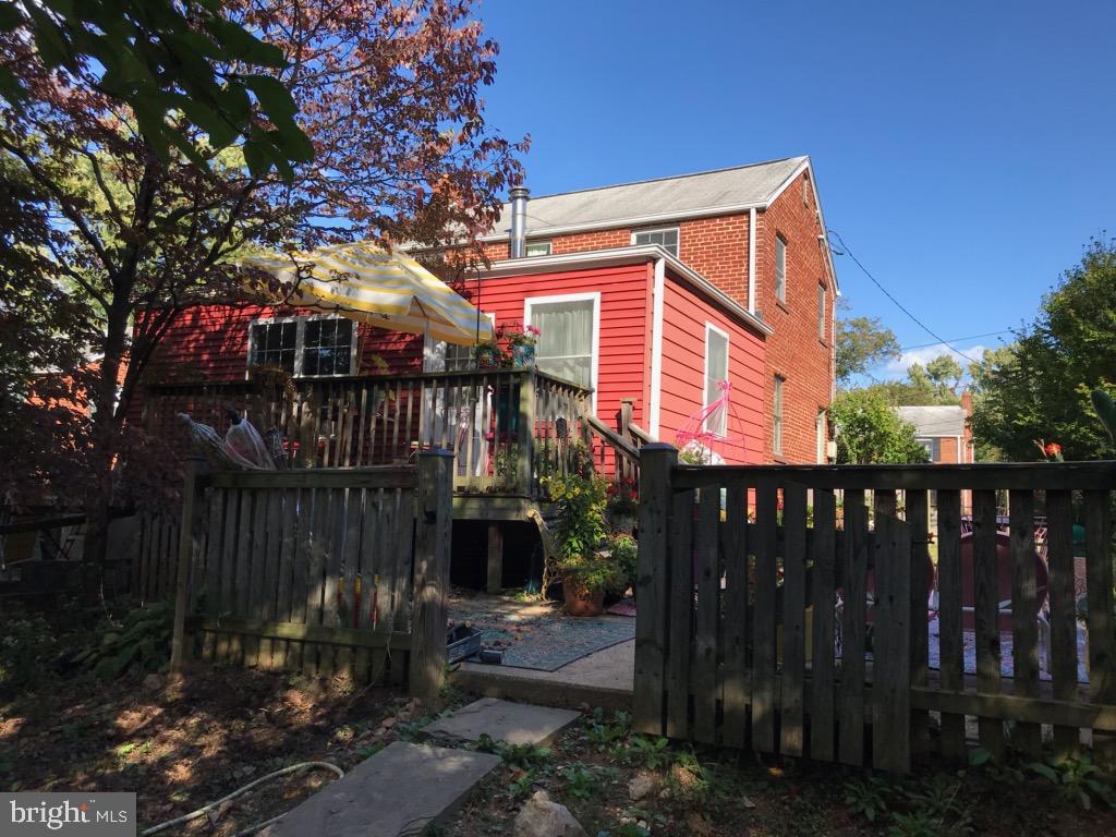 9908 Sidney Road Silver Spring, MD 20901 - Photo 14 of 59