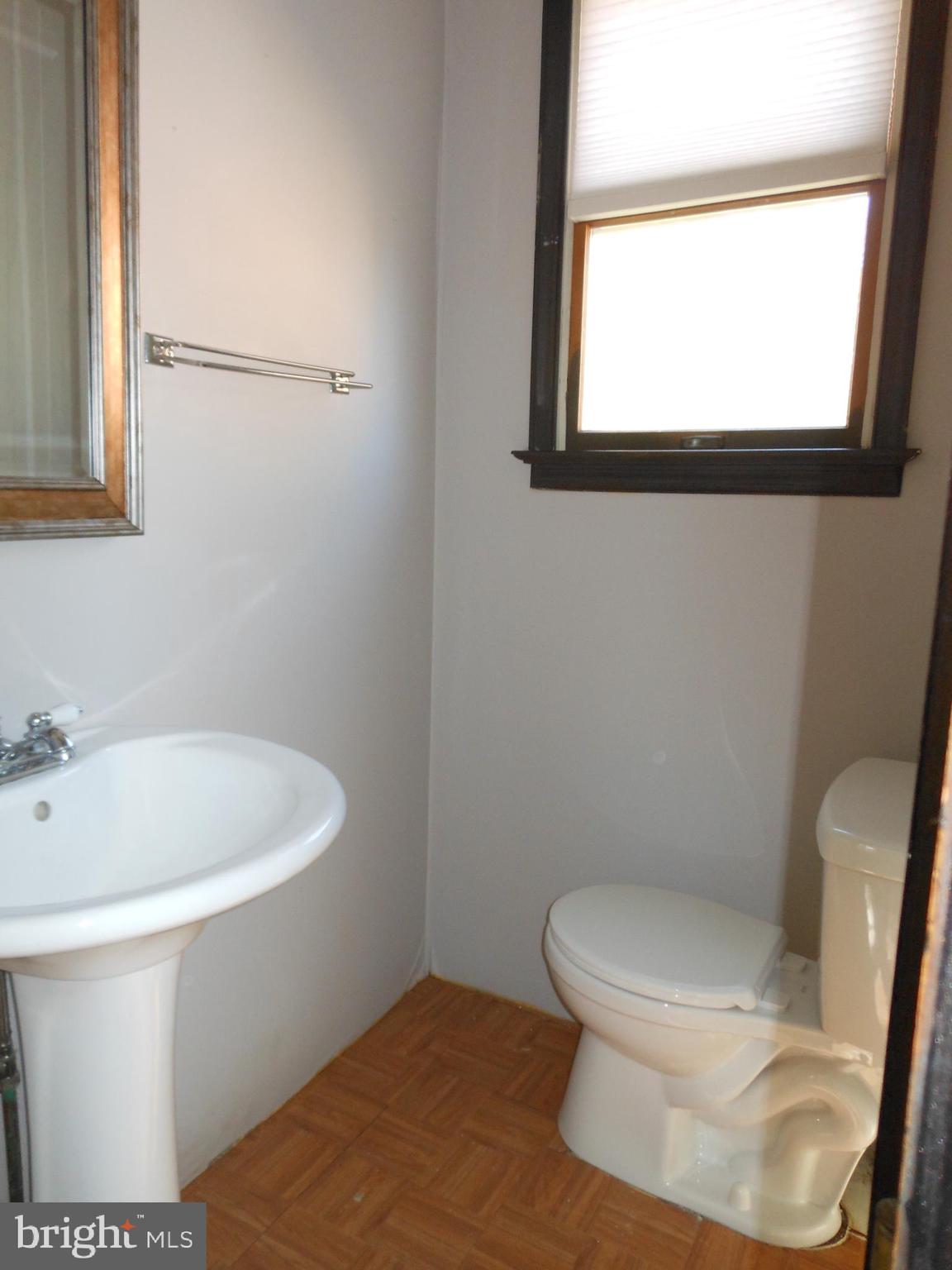 9908 Sidney Road Silver Spring, MD 20901 - Photo 33 of 59 Main Level 1/2 Bath