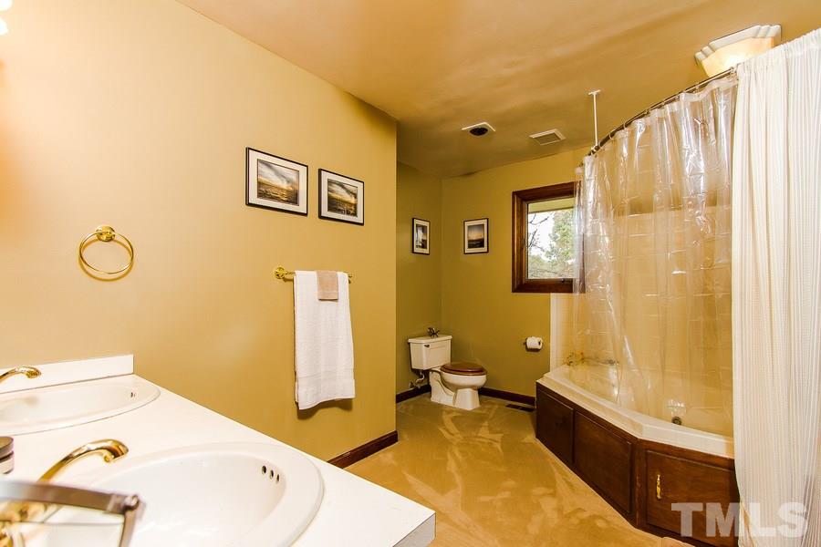 9500 Springdale Drive Raleigh, NC 27613 - Photo 9 of 24