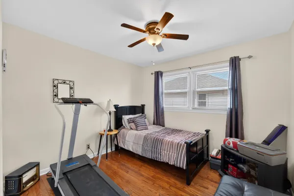 $289,900 | 1104 North Street, Racine, WI 53402