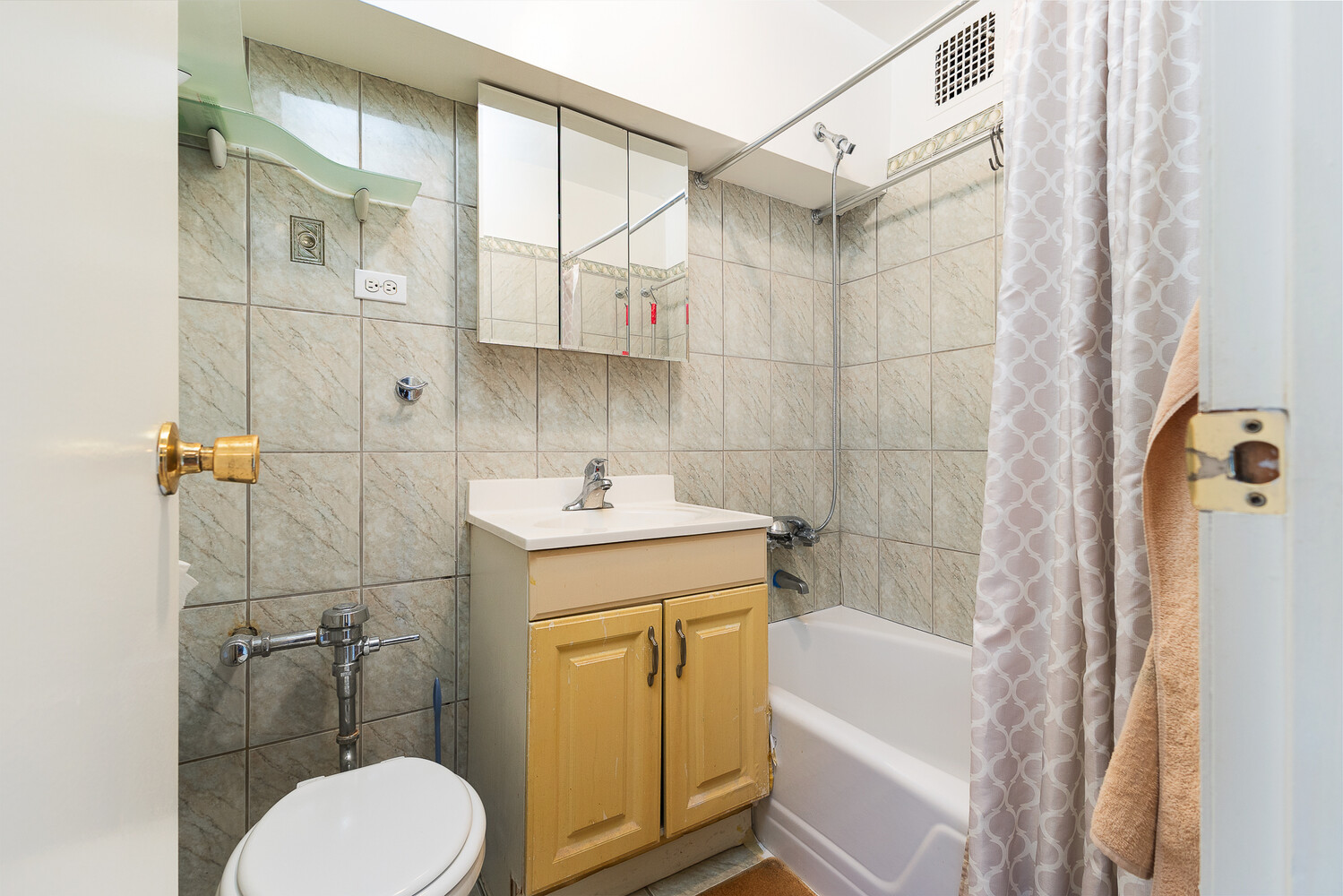 495 East 7th Street, Unit 6J Brooklyn, NY 11218 - Photo 12 of 16