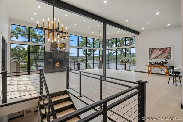 $1,525,000 | 85 Sylvan Views Avenue, Linn Creek, MO 65052