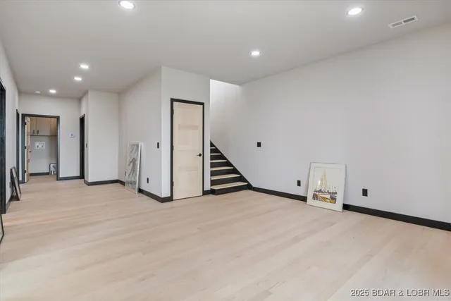 $1,525,000 | 85 Sylvan Views Avenue, Linn Creek, MO 65052