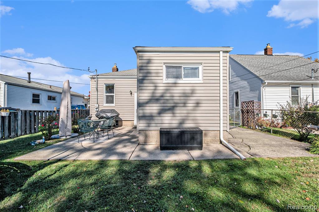 1197 Columbia Road Berkley, MI 48072 - Photo 27 of 30 Gallery Image 27
