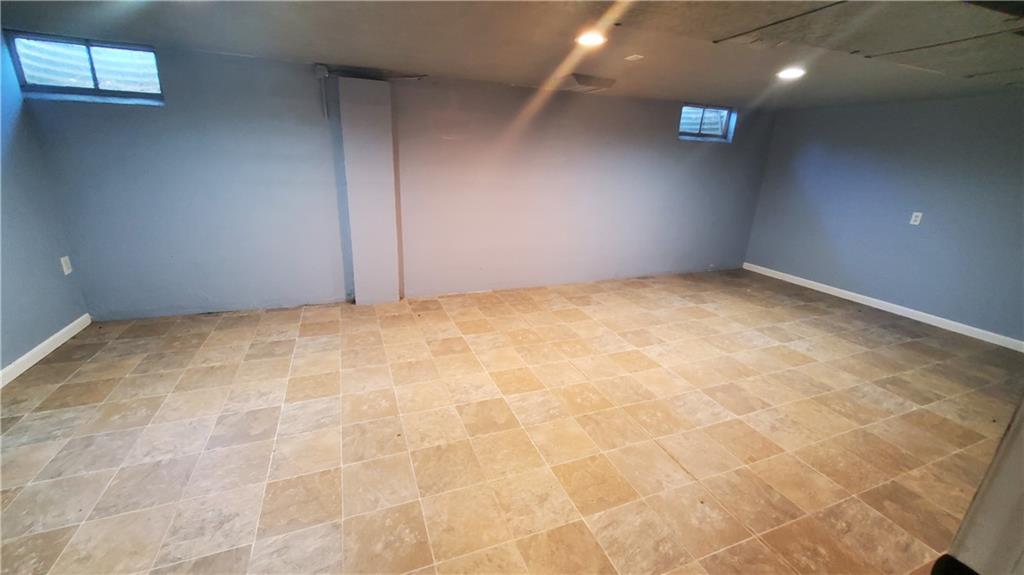215 East Roberts Road Indianapolis, IN 46227 - Photo 8 of 13 Gallery Image 8