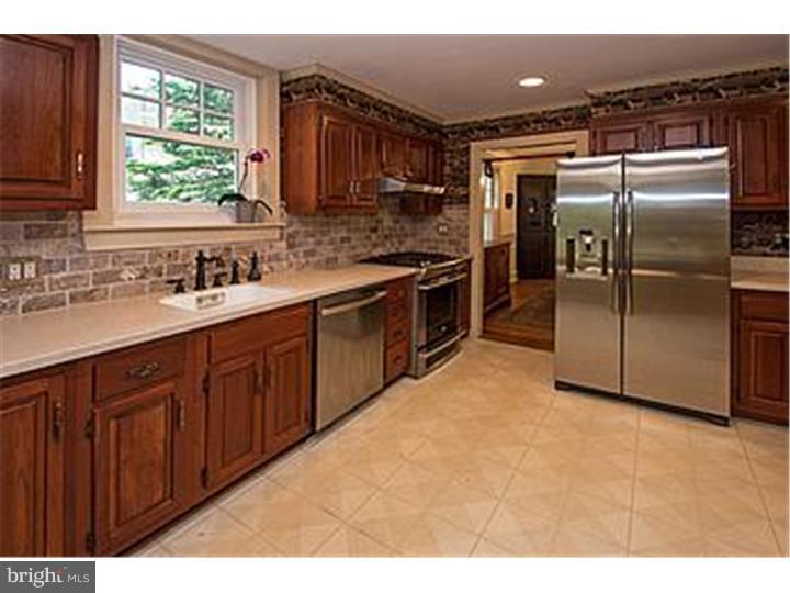 227 Arlingham Road Flourtown, PA 19031 - Photo 11 of 25 Kitchen