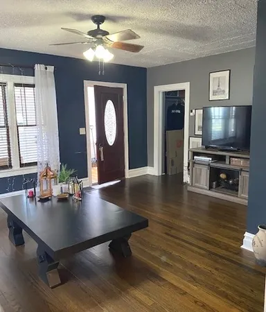 $257,027 | 118 Fulton Avenue, Waukegan, IL 60085