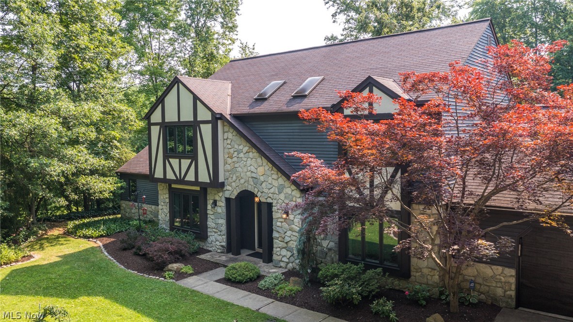 2837 Center Road Avon, OH 44011 - Photo 2 of 35