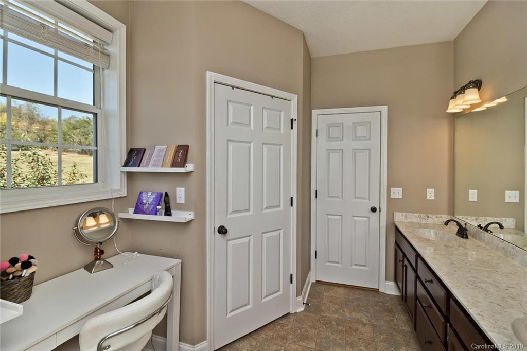 390 Huey Road Marshall, NC 28753 - Photo 21 of 47 Gallery Image 21