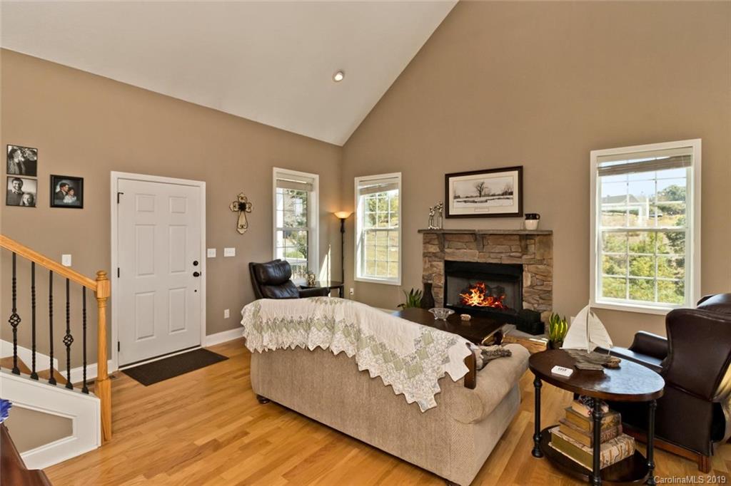 390 Huey Road Marshall, NC 28753 - Photo 9 of 47 Gallery Image 9