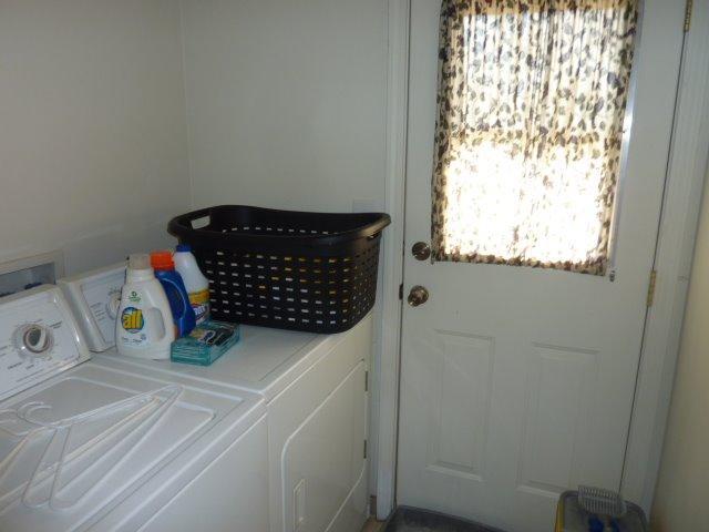 267 West Stanley Avenue Reedley, CA 93654 - Photo 12 of 37 Gallery Image 12