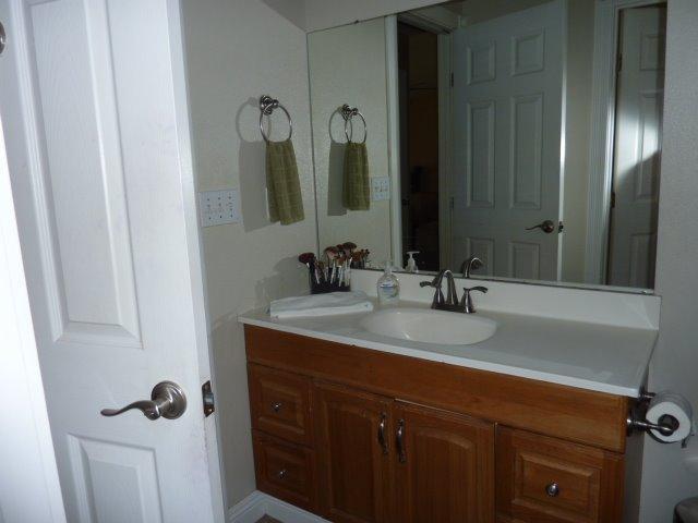 267 West Stanley Avenue Reedley, CA 93654 - Photo 14 of 37 Gallery Image 14