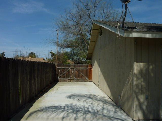 267 West Stanley Avenue Reedley, CA 93654 - Photo 26 of 37 Gallery Image 26