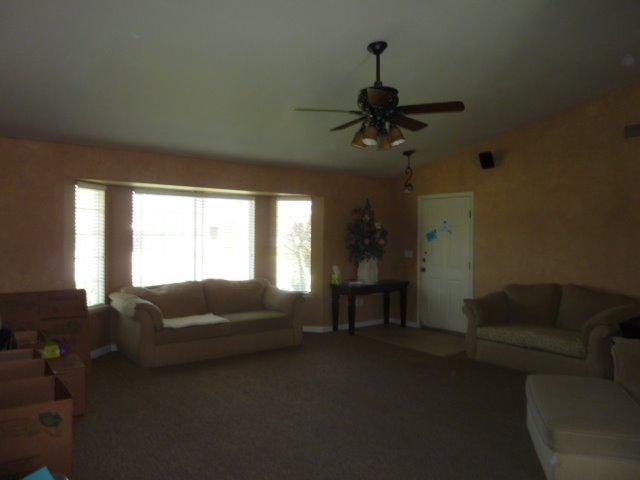 267 West Stanley Avenue Reedley, CA 93654 - Photo 6 of 37 Gallery Image 6