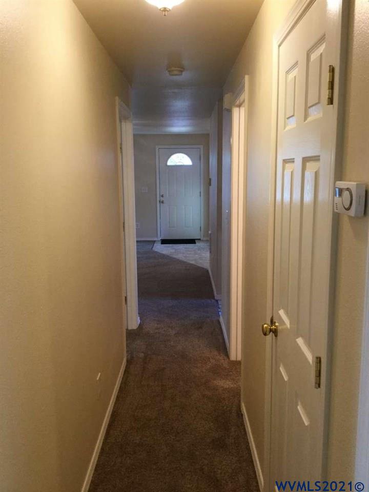 1054 Kees Street Lebanon, OR 97355 - Photo 6 of 9 Gallery Image 6