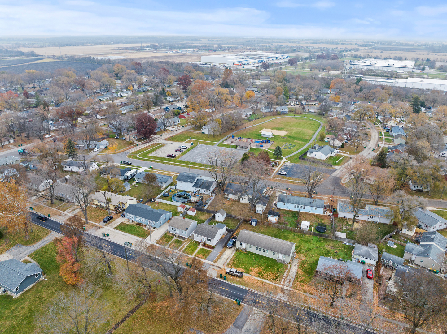 1111 North Kankakee Street Wilmington, IL 60481 - Photo 7 of 8 an aerial view of residential houses with outdoor space