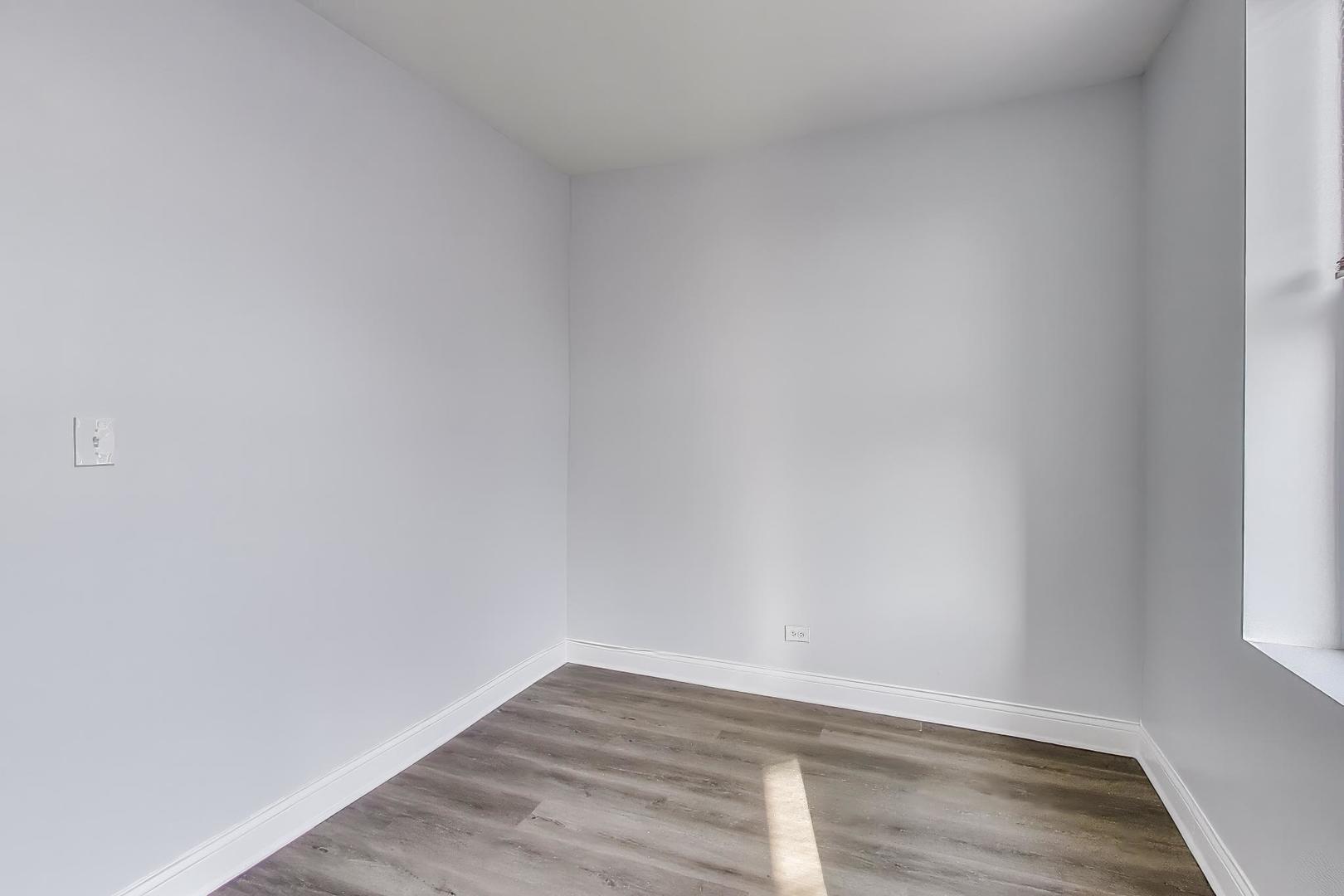 5716 South May Street Chicago, IL 60621 - Photo 20 of 35