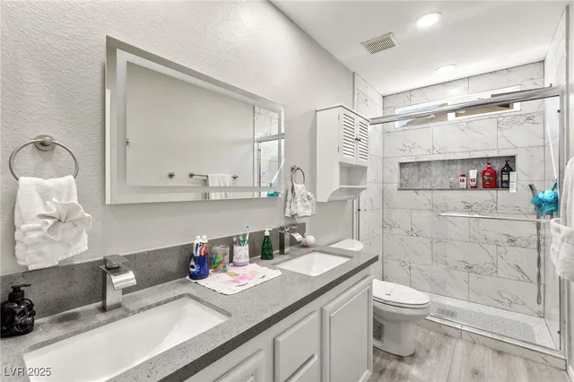 $799,999 | 96 Cricklewood Avenue, Henderson, NV 89002