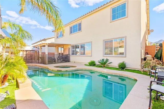 $799,999 | 96 Cricklewood Avenue, Henderson, NV 89002