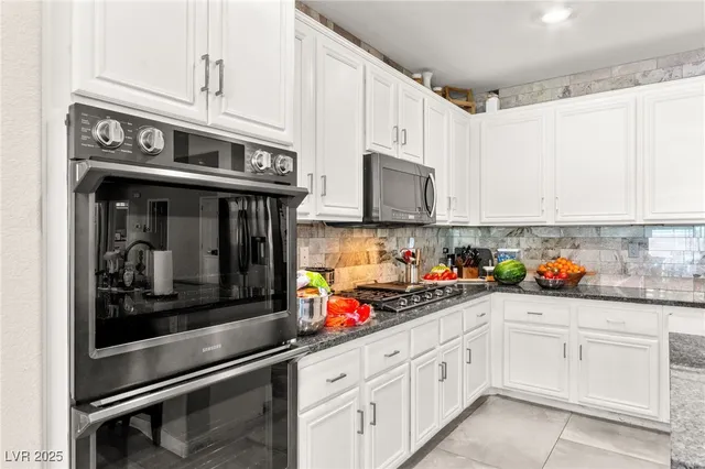 $799,999 | 96 Cricklewood Avenue, Henderson, NV 89002