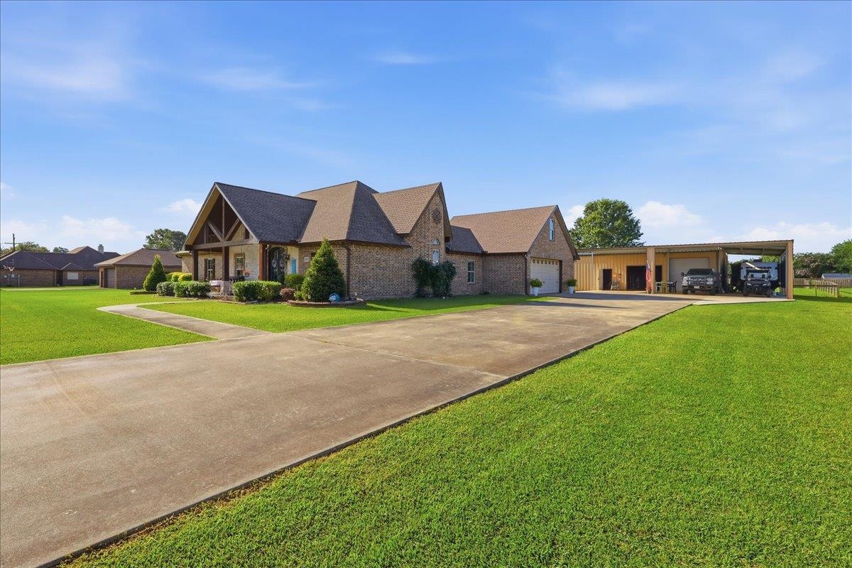 1615 Quail Run Beaumont, TX 77705 - Photo 3 of 49