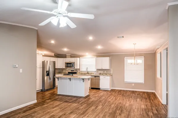 $2,100 | 950 Rebecca Springs Road, Spring Branch, TX 78070