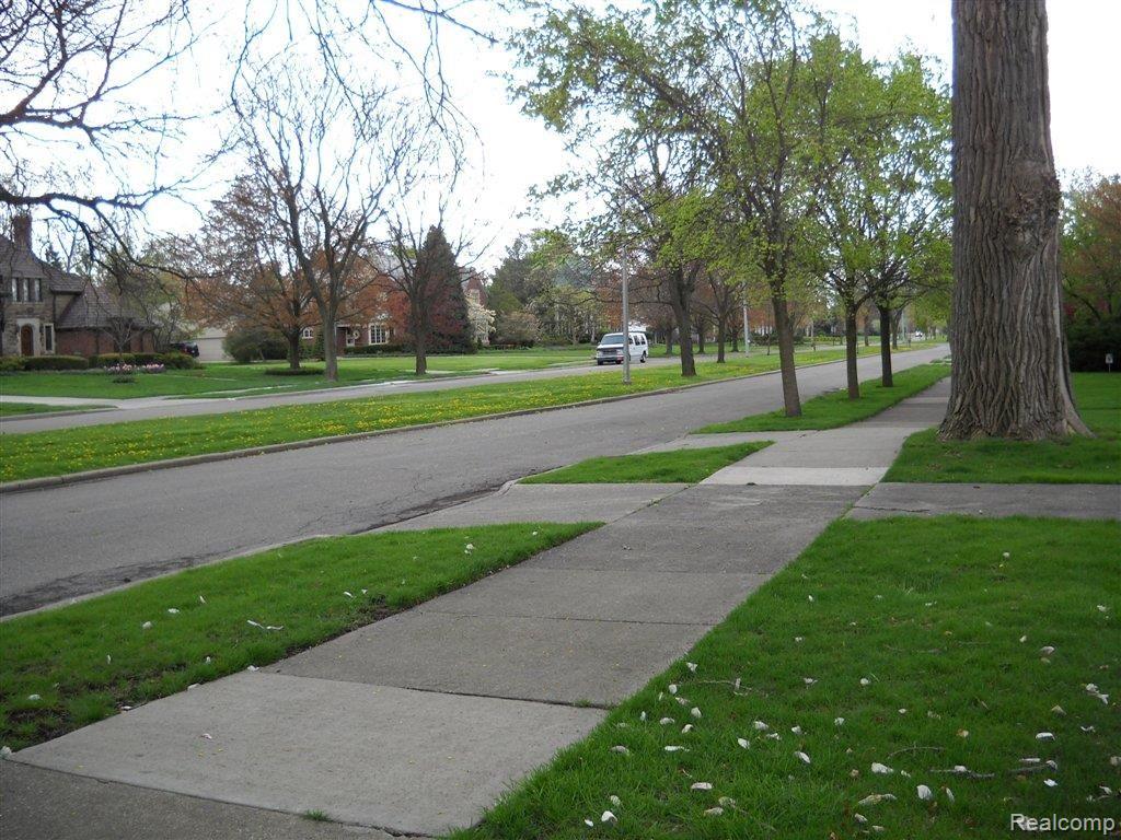 733 Middlesex Road Grosse Pointe, MI 48230 - Photo 19 of 19 116.JPG