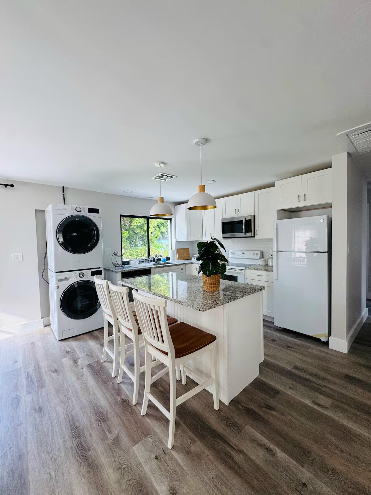 1875 Ridge Road Juno Beach, FL 33408 - Photo 5 of 11 8