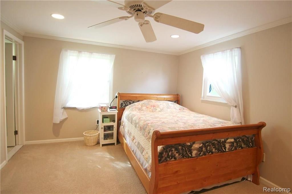 618 Shellbourne Drive Rochester Hills, MI 48309 - Photo 23 of 38