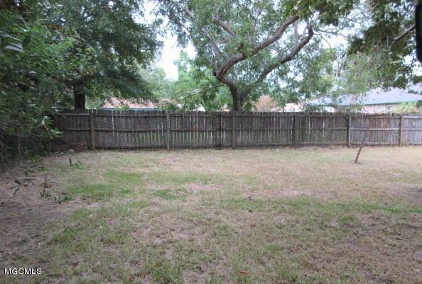 197 Larosa Road Long Beach, MS 39560 - Photo 4 of 15 IMG_0673