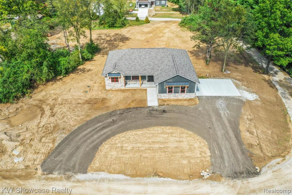 7661 East Highland Road Howell, MI 48855 - Photo 4 of 47